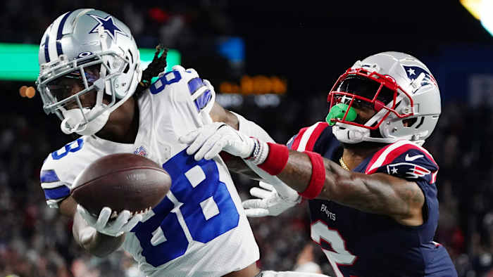Dallas Cowboys WR CeeDee Lamb (88) Scores an Overtime Touchdown over New England Patriots cornerback Jalen Mills (2)